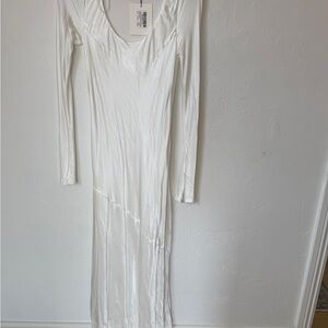 DISSH Elegant White Long Sleeve Dress